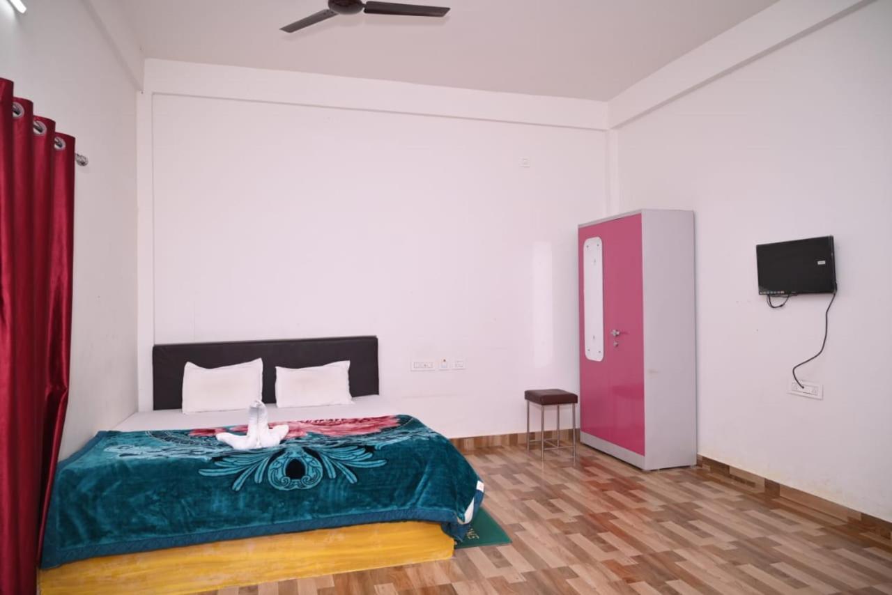 Chang Ghar Resort Kaziranga Bagian luar foto