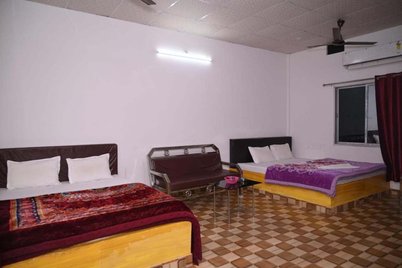 Chang Ghar Resort Kaziranga Bagian luar foto