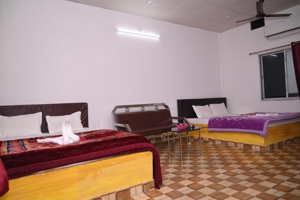 Chang Ghar Resort Kaziranga Bagian luar foto